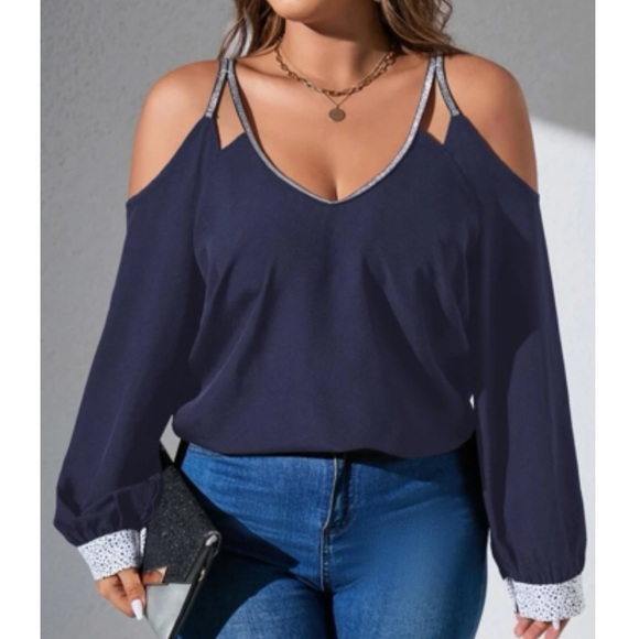 Plus size black contrast trim cold shoulder blouse - Picture 5 of 12